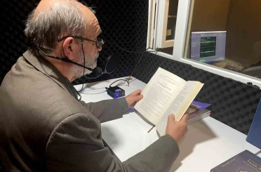 Muratpaşa’da yazar ve şairler gönüllü okuyucu oldu 