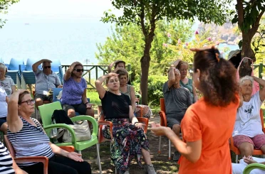 Muratpaşa’dan Parkinson hastalarına hareket desteği 