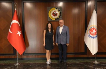 Murzioğlu’ndan Aybüke Eldemir’e tebrik 
