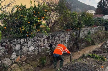 MUSKİ ekipleri 24 saat yağmur mesaisinde 