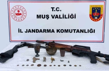 Muş’ta tarihi eser operasyonu: Çok sayıda obje ele geçirildi 