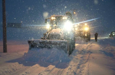 Muş’ta yeni yıl mesaisi: Vali Çakır sahadaki ekipleri ziyaret etti 