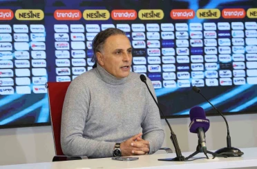 Mustafa Gürsel: "Şapkamızı önümüze koyacağız" 