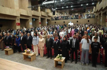 ’Nahita’nın Renkleri Defilesi’ büyük beğeni topladı 