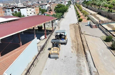 Nazilli Belediyesi Turan Mahallesi’nde asfalt çalışmalarına başladı 