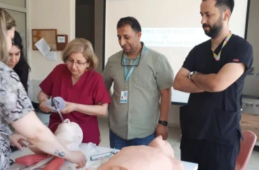 Nazilli Devlet Hastanesi’nden Kuyucak İlçe Devlet Hastanesi’ne hizmet içi eğitim desteği 