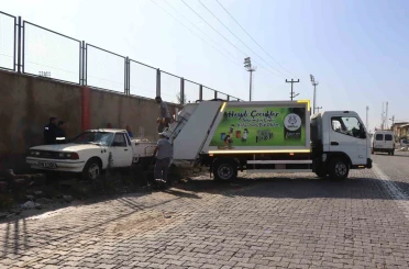 Nazilli’de atıl araçlar toplatılıyor 