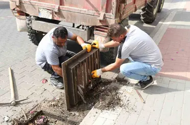 Nazilli’de kış öncesi mazgal temizliği
