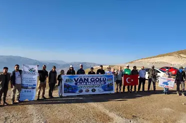 Nemrut Kalderası’nda 30 kilometrelik çanak yürüyüşü