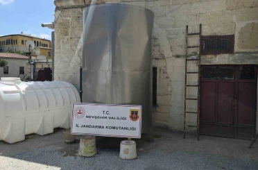 Nevşehir’de 8 bin litre sahte içki ele geçirildi 
