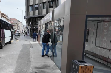 Nevşehir’de akıllı durak kazası kameralara yansıdı 