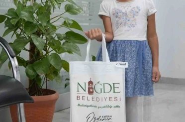 Niğde Belediyesi’nden öğrencilere eğitim desteği 