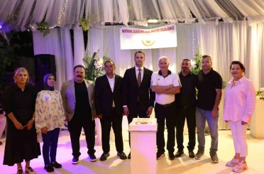 Niğde Sağırlar Spor Kulübü, Süper Lig’e yükselmeyi kutladı 
