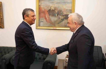 Nilüfer’in yatırımlarına CHP Genel Başkanı Özel’den temel atma sözü 