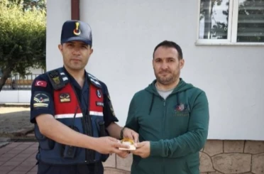 Nişan hatırası altınları kurtardı 