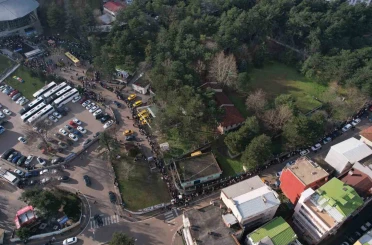 O istasyonda yine aynı manzara 