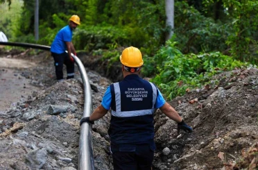 O mahallenin içme suyu geleceğini garanti altına alacak projenin yarısı tamam 