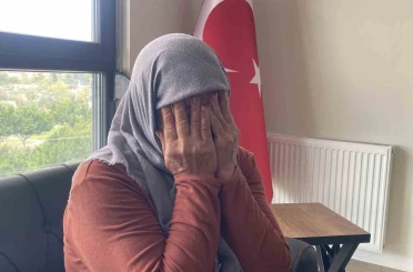 Oğlu öldürülen anne mahkemeden keşif istedi: "Yıkanırken gördüm, boynunda tırnak izleri vardı, adli tıp raporunda çıkmadı" 