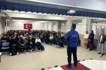 Öğrenciler afetler ve yangınlarla ilgili bilinçlendirildi 