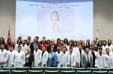 Öğrenciler beyaz önlüklerini giydi 