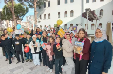 Öğrenciler camilerin tarihini yerinde öğreniyor 