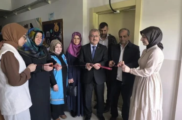 Öğrenciler istedi, okul mescidi yenilendi 