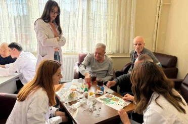 Öğrencilerden yaşlılar için anlamlı etkinlik 