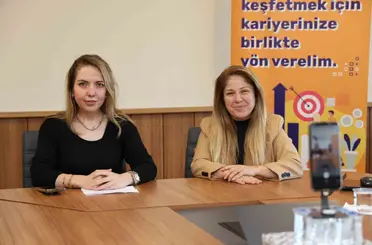 Öğrencilerle kariyer yolculuğu konuşuldu
