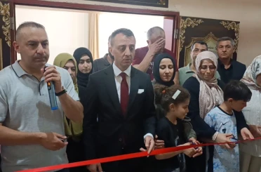 Okula silahlı saldırıda hayatını kaybeden Kerem Erdem Güngör’ün adı konferans salonunda yaşatıldı 