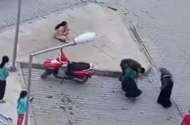 Okulun hademesi 6 yaşındaki öğrenciyi bıçakladı