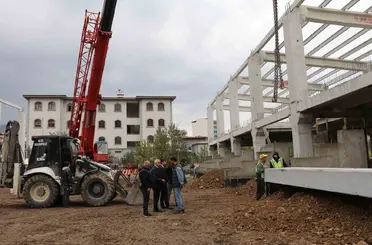 Oltu’ya 500 kişilik modern spor salonu kazandırılıyor
