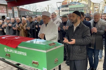 Ölü bulunan adliye çalışanı defnedildi 