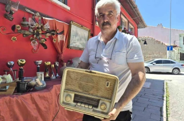 Ölüm haberinin düştüğü evlerden çıkarılan ve hikayesi olan antikalar 