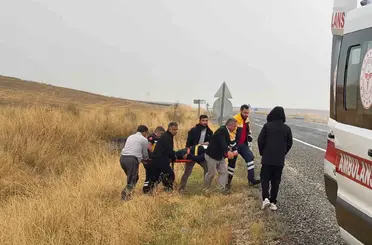 Önce lastiği patladı, ardından şarampole yuvarlandı: 1 yaralı
