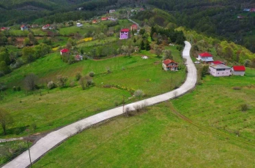 Ordu’da beton yol çalışmaları sürüyor 