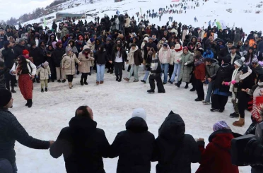 Ordu’da bin 700 rakımlı yaylada renkli kar festivali 