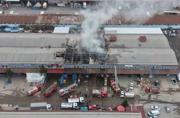 Ordu’da market deposunda yangın 