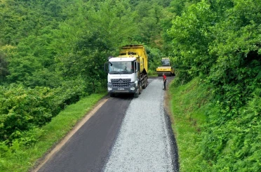 Ordu’nun kırsalında asfalt çalışmaları 