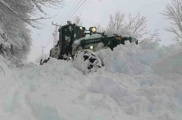 Ordu’nun yükseklerinde kar kalınlığı 2 metreye ulaştı 