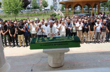 Orhan öğretmen, doğum günü ve evlilik yıl dönümünde hayatını kaybetti 