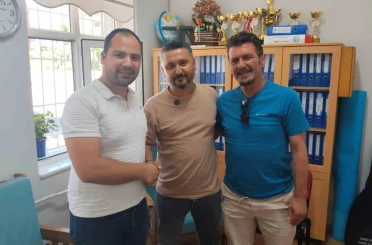 Ormanı korurken bir can kurtardılar 