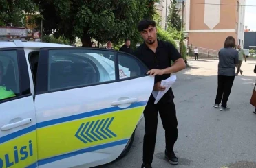 Örnek olmak için 6’ncı kez üniversite sınavına girdi, kimliğini unutan öğrenci ise polislerin yardımına rağmen sınava yetişemedi 