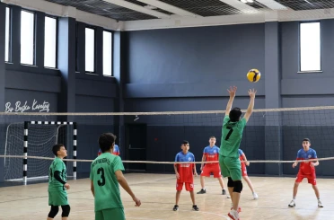 Ortaokullar arası “Kardeşlik ve Dostluk Erkekler Voleybol Turnuvası” başladı