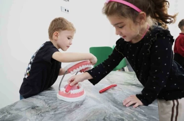 Osmangazi’de minikler sağlıklı gülüşlerin sırrını öğrendi 