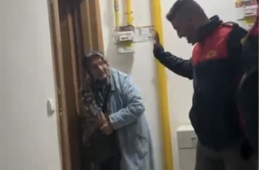 Osmaniye’de kar nedeniyle mahsur kalan yaşlı kadın kurtarıldı 