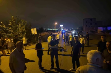 Osmaniye’de otomobil ile motosikletin çarpıştığı kaza kamerada 