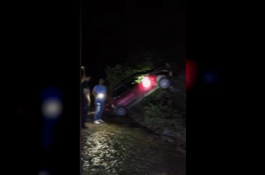Osmaniye’de otomobil uçuruma yuvarlandı: 2 yaralı 