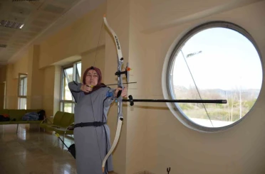 Osmanlı dizilerinden etkilendi, 48 yaşında okçuluğa başladı 