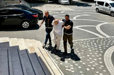 Otobüsteki yolcudan 5 bin uyuşturucu hap çıktı