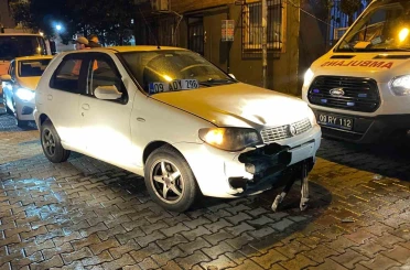 Otomobille çarpışan motosikletin sürücüsü yaralandı 